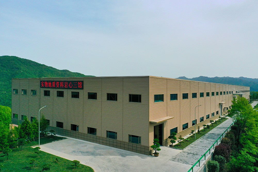 202512301767054860852242.jpg 33.jpg